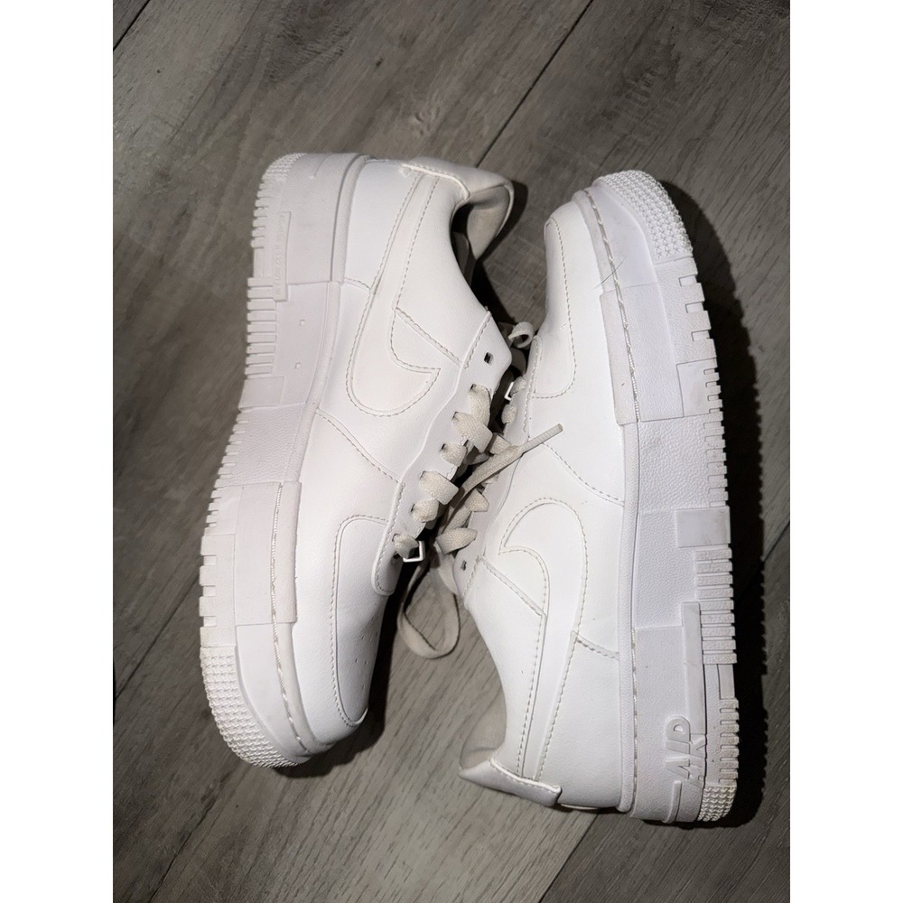 Size 8 -‎ Nike Air Force 1 Pixel White W